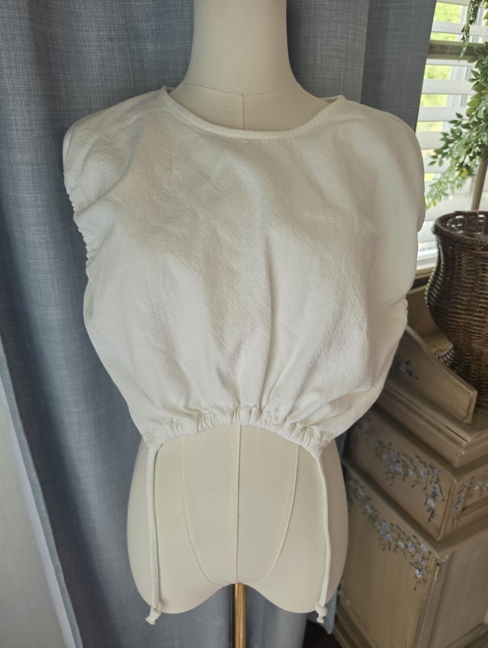 Zara Cropped Side Tie Top - Picture 2 of 5